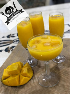 A picture of Mango juice.