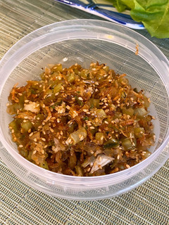 Gambar Don’t throw away white radish peels & leaves! Let’s make "furikake" which goes well with rice🍚🇯🇵