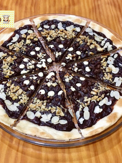 Una foto de Pizza 🍕 Chocolateada 🍫