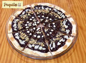 Una foto de Pizza 🍕 Chocolateada 🍫