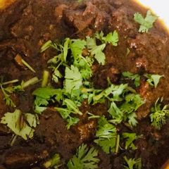 A picture of Keema kaleji curry.