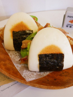 太可愛「辣炒豬肉御飯糰刈包」香辣入味!! 的食譜成品照片