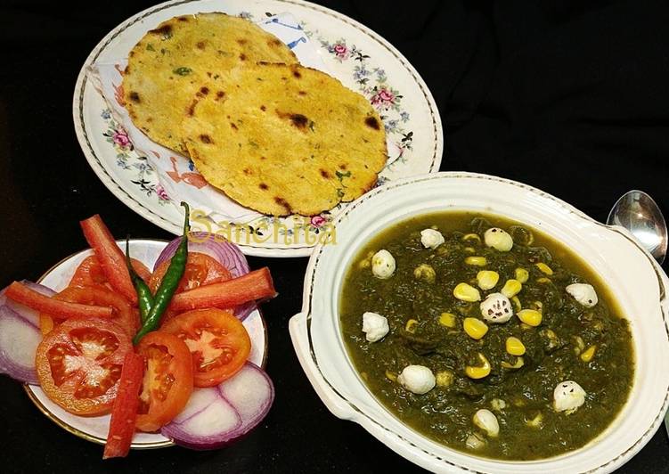 Steps to Make Autumn Makhana Corn Hariyali Saag
