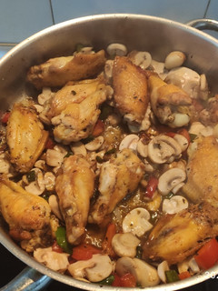 Una foto de Pollo con verduras, sano y riquísimo
