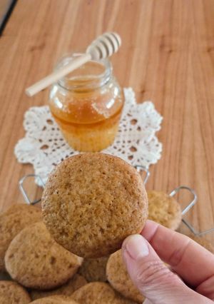 Una foto de Galletitas de miel 🍯 Fáciles, sencillas y rendidoras 🍯
