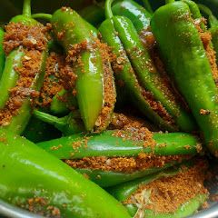 A picture of Green chilli pickle.