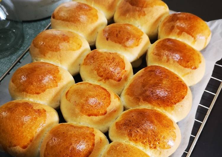 Recipe of Favorite Dinner Rolls