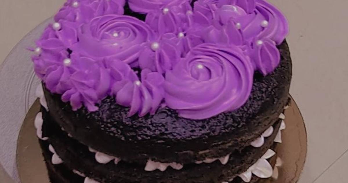 walnut baking co. on Instagram: “#customisedcake #cakedecorator  #whippedcreamcake #pink #birthdaycake #puneeatouts #punefoodie  #punehomebakers #homebasedbakery #kothrud…”