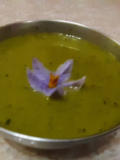 தூதுவளை ரசம் (Thoothuvalai rasam recipe in tamil) செய்முறை முக்கிய புகைப்படம்