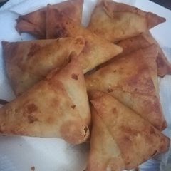 Aloo ka samosa A picture of Aloo ka samosa.