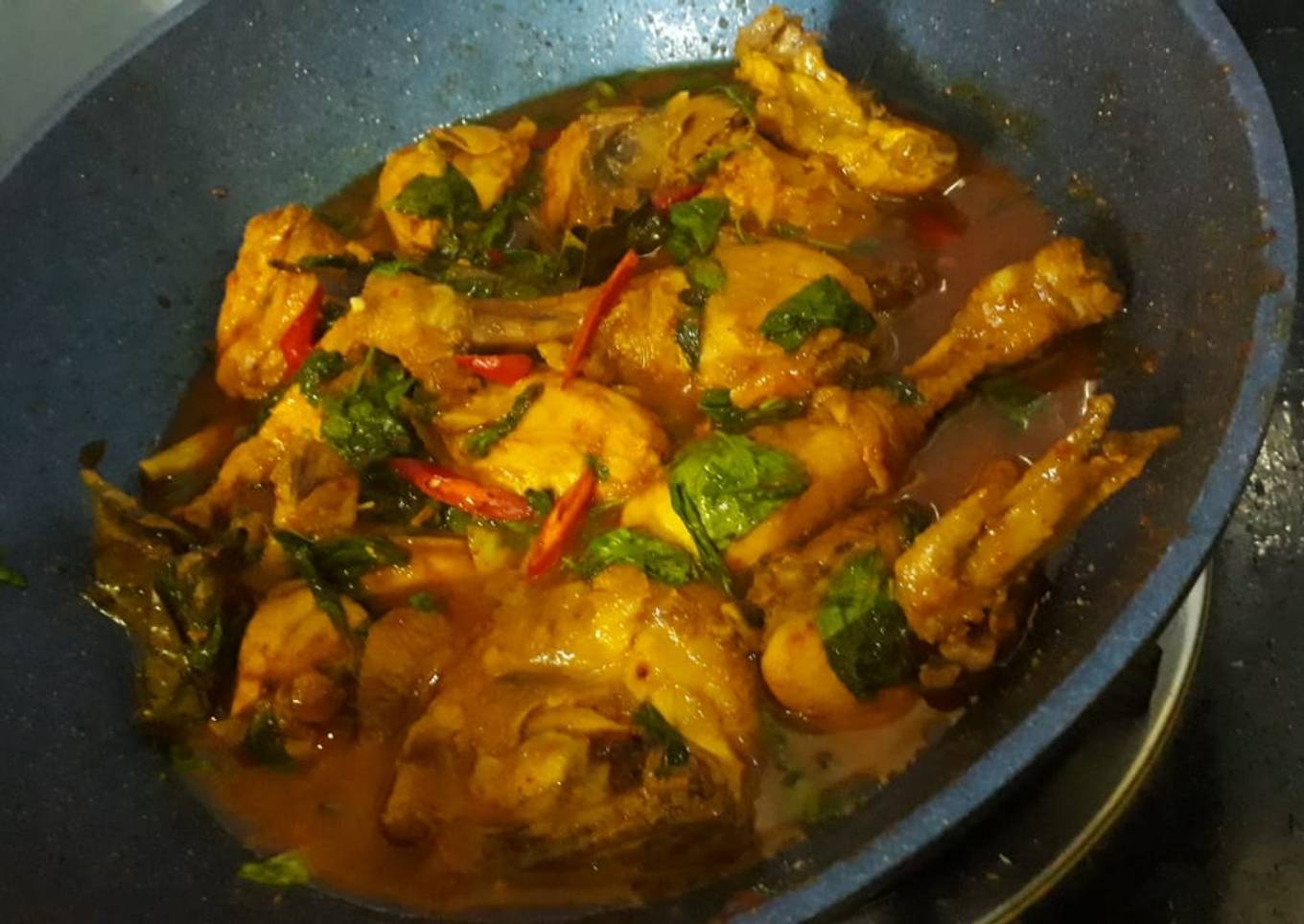 Ayam rica-rica kemangi