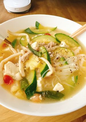 Hình của món Canh bí ngòi tôm thịt - Hủ tiếu bí ngòi tôm thịt.