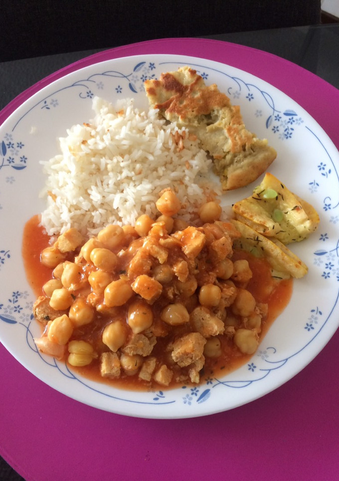 Una foto de Garbanzos con pechuga de pollo