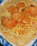 Spaghetti con salchicha guisada