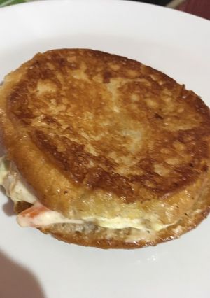 A picture of Creamy Burger.