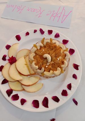 A picture of Apple kesari halwa.