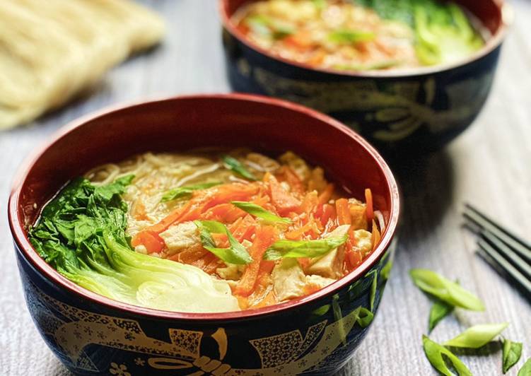 Recipe of Appetizing Egg Misua Noodles Soup