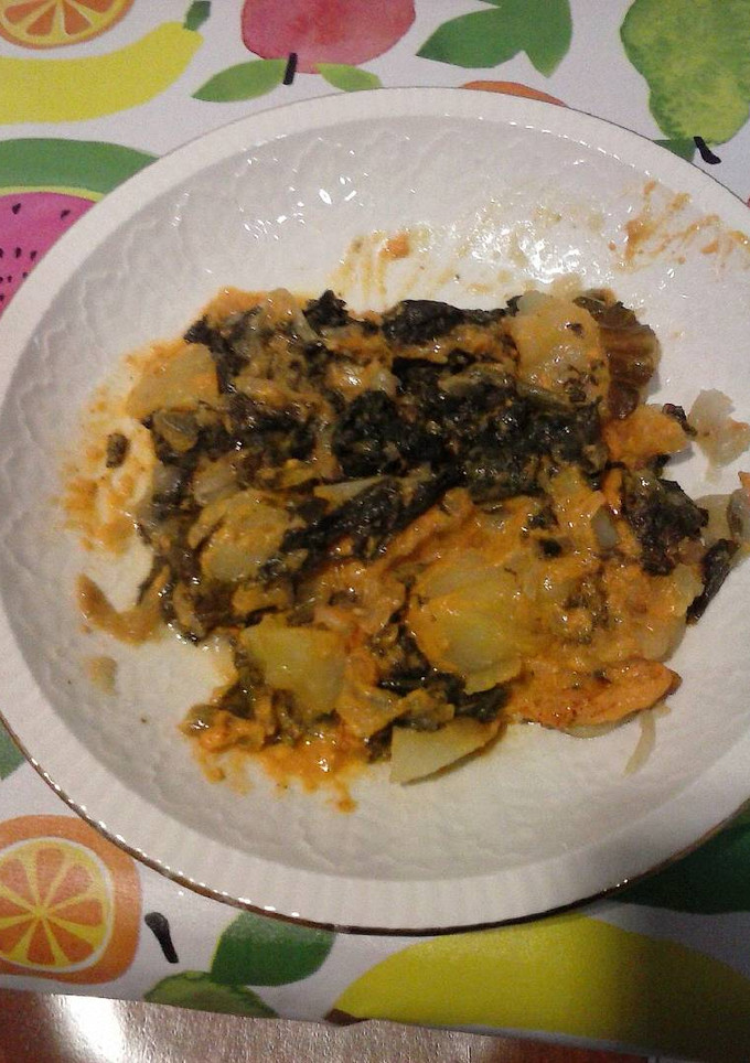 Una foto de Escarola cocida con salsa xato