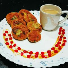 A picture of Crispy Aata Pinwheels.