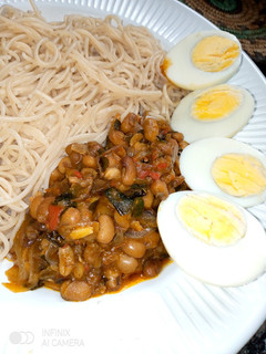 A picture of BEANS SAUCE 😋.