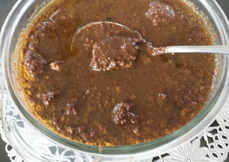 Recipe of Perfect Chicken in walnut pomegranate gravy(fesenjan)