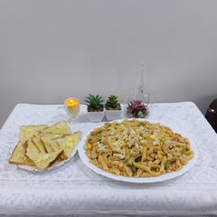 A picture of Chicken macaroni cheese pasta.