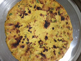 મસાલા ગામઠી રોટલો (Masala Rotlo Recipe in Gujarati)