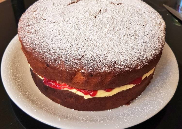 Easiest Way to Prepare Super Quick Homemade Raspberry sponge cake