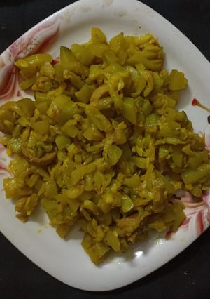 লাউ ঘন্ট(lau ghonto recipe in Bengali) রেসিপির প্রধান ছবি