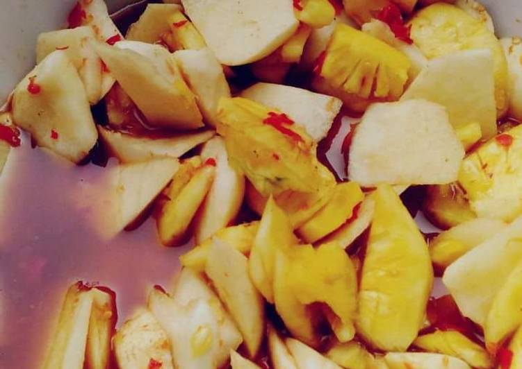 Asinan buah