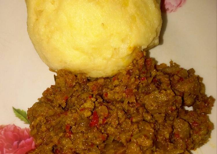 Mashed Potatoes and Minced Meat Sauce