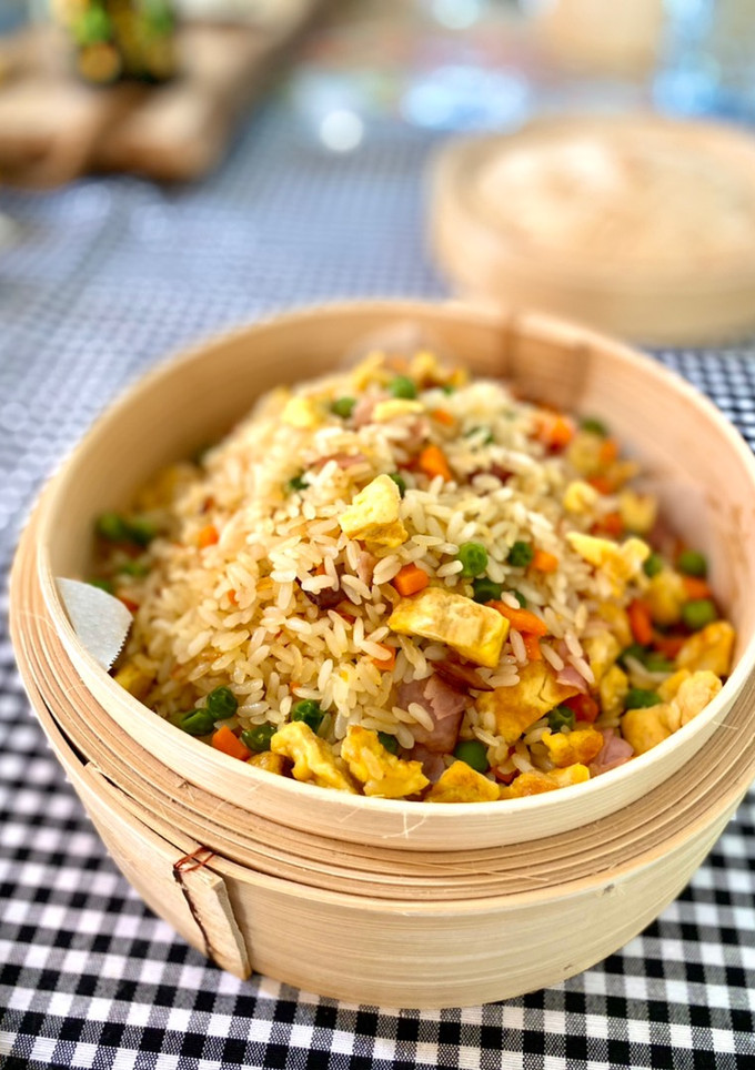 Una foto de Arroz tres delicias en 15 minutos con Lékué