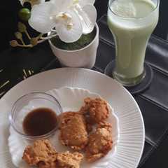 รูปของ Pempek terigu rebon (keto/Debm)