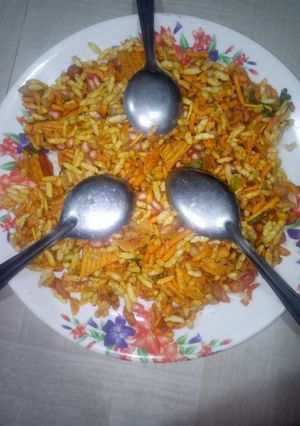 चटपटी भेल (chatpati bhel recipe in Hindi) रेसिपी मुख्य फोटो