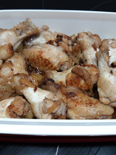 Una foto de Alitas de pollo fáciles en olla rápida