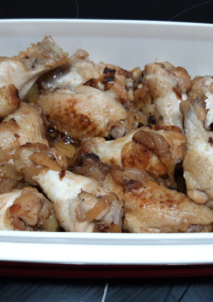 Una foto de Alitas de pollo fáciles en olla rápida