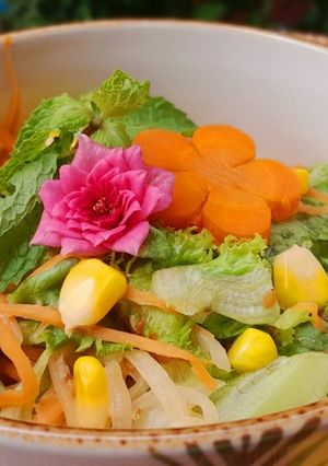 Hình của món Xà lách trộn.