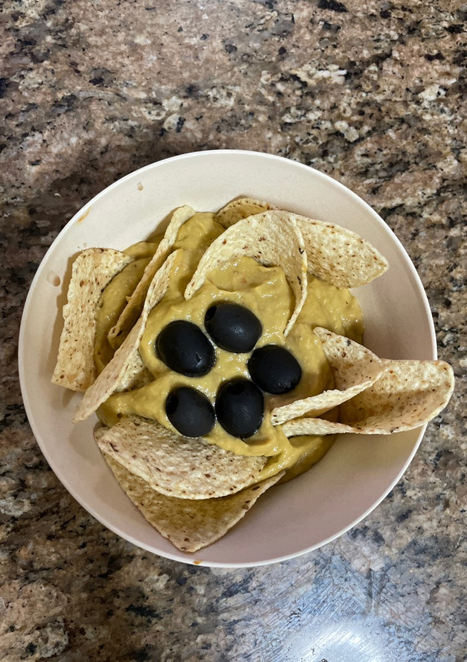 Una foto de Guacamole con nachos