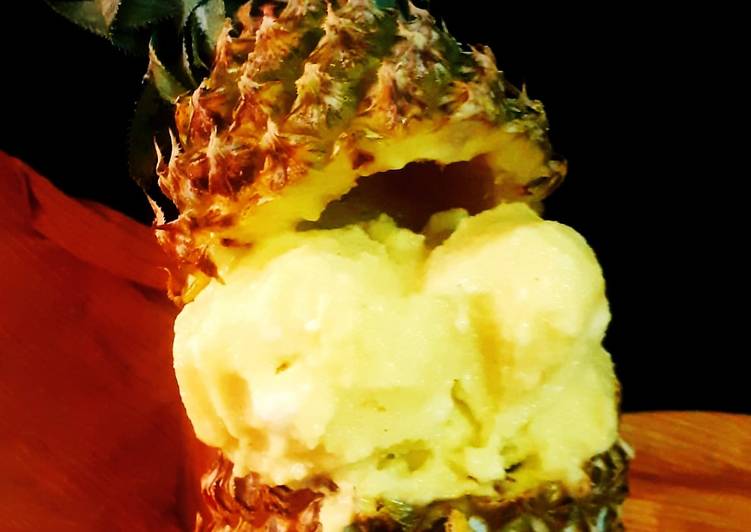Pineapple coconut ice cream Pineapple coconut ice cream