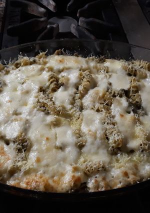 Una foto de Fideos gratinados con brócoli