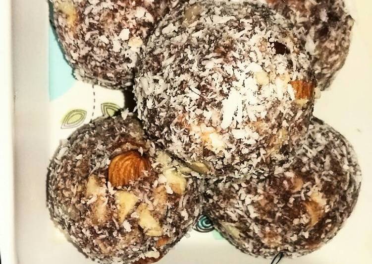 Simple Way to Make Ultimate Date and coconut ladoo