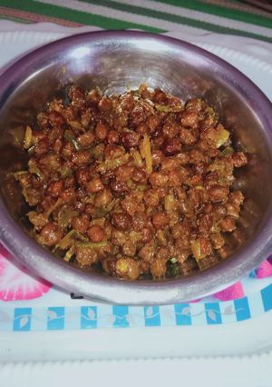 मसाला चना चाट (Masala Chana chaat recipe in Hindi) रेसिपी मुख्य फोटो