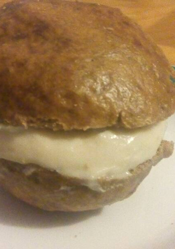 Una foto de Pan al vapor con queso crema