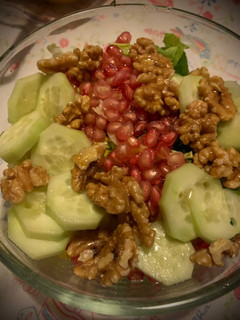 Una foto de Ensalada con granada y nueces