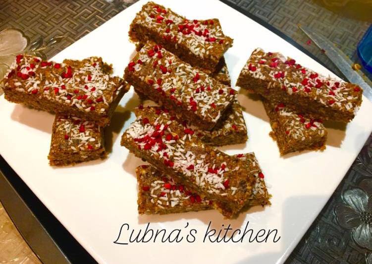 Recipe of Award-winning HOMEMADE PROTEIN BARS: