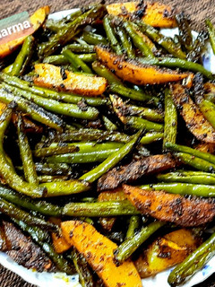 फ्रेंच बींस आलू मसाला फ्राई (french beans aloo masala fry recipe in Hindi) रेसिपी मुख्य फोटो