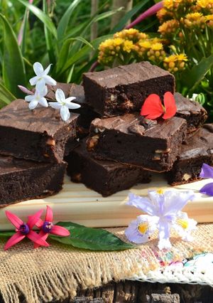 Una foto de Brownies de batata y nueces🌼