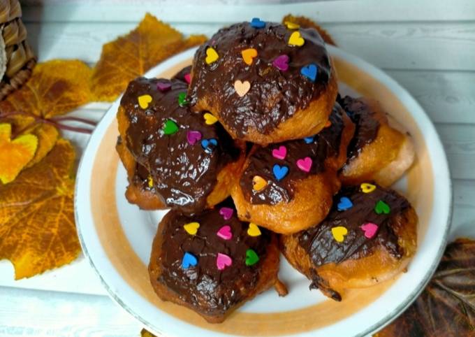 Odading rasa strawberry topping coklat