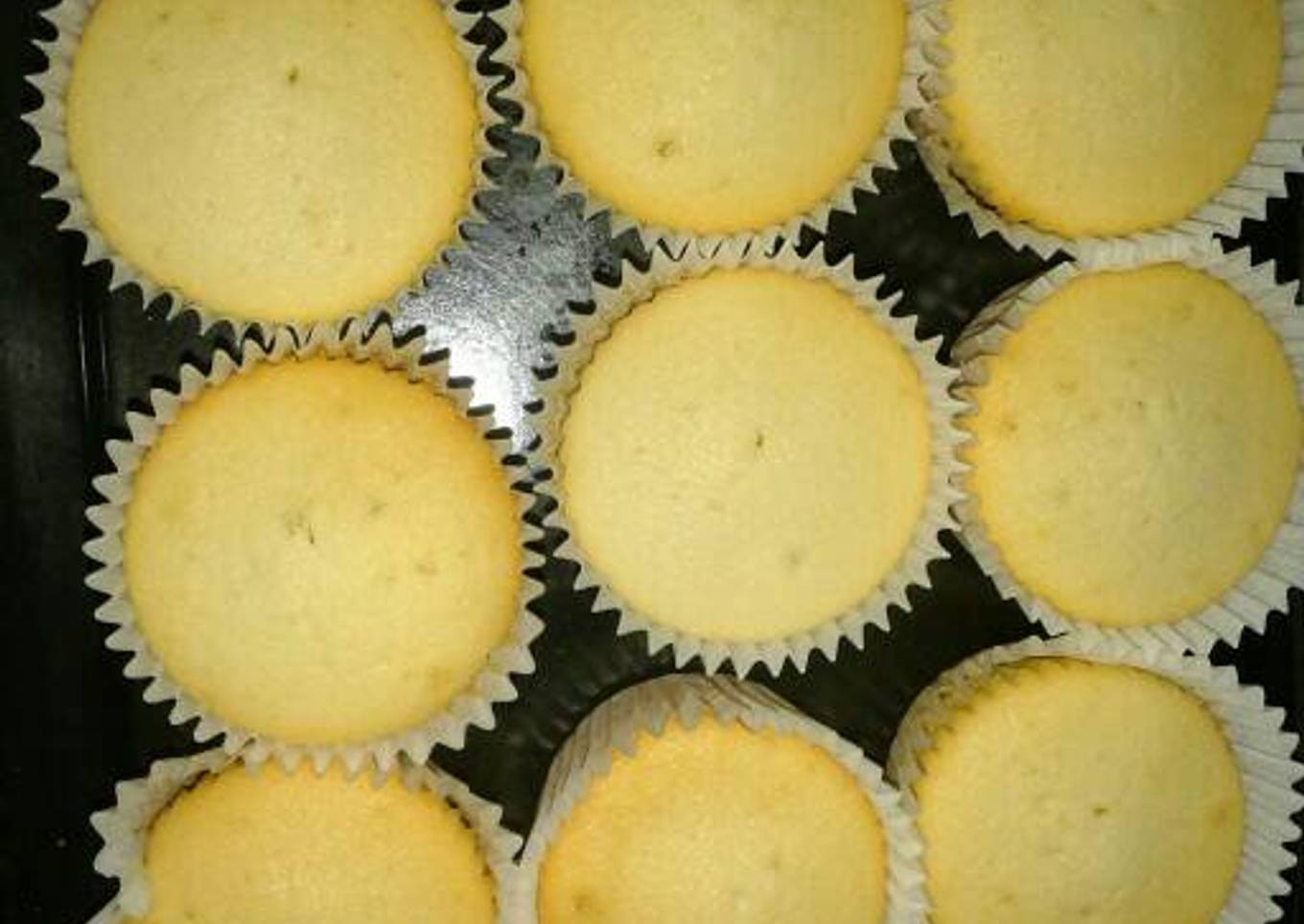 Vanilla cup kek cream chees frosting