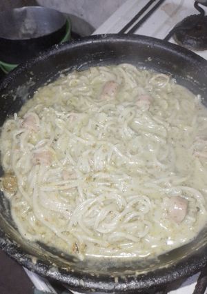 Una foto de Fideos con salsa fake